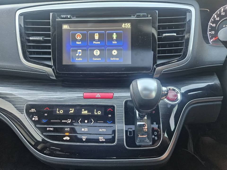 2015 Honda Odessey Vti- L Luxury 14.jpg